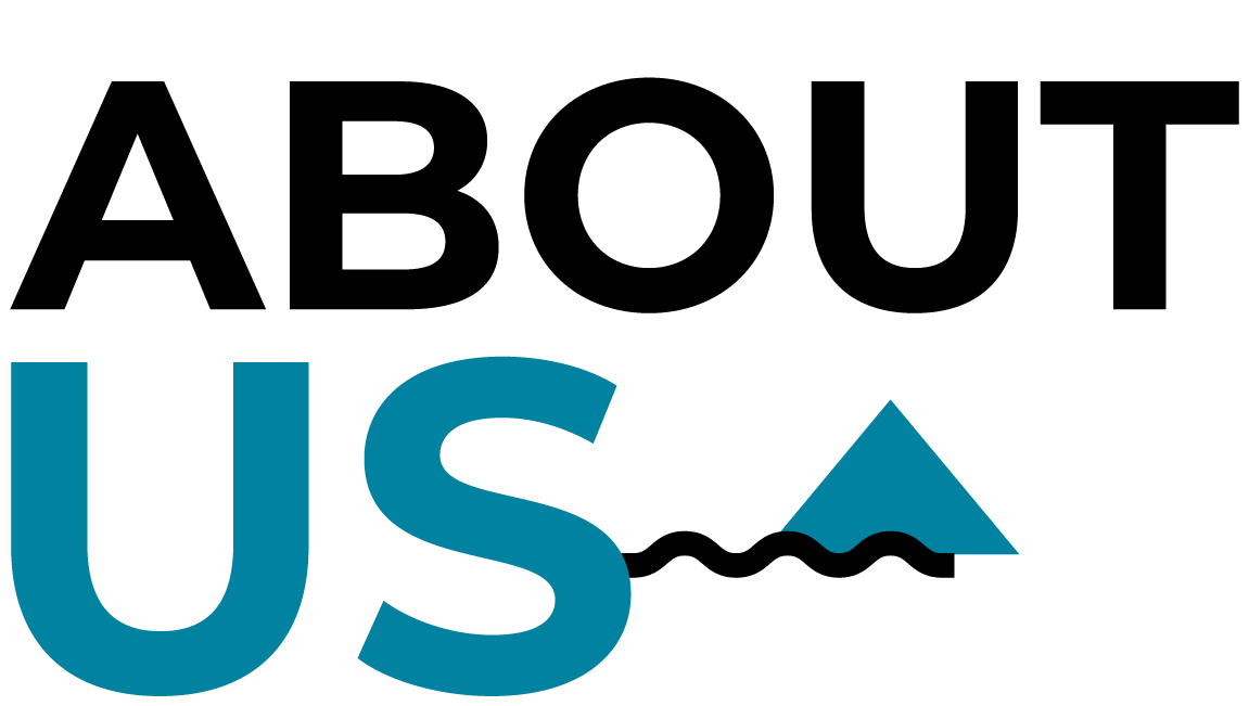 Grafisches Logo mit dem Schriftzug „CAMPUS BOCHOLT“ in schwarzer und blauer Schrift; das Wort „US“ sowie ein kleines Dreiecksymbol sind in Blau hervorgehoben.